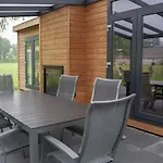 66 Persoons Veluwe Met Grillhuis Lägenhet *